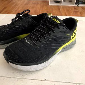 Hoka One One Arahi 4 Men's Size 11.5  Black, Yellow and White